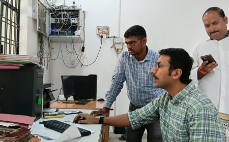 जिलाधिकारी ने एआरटीओ कार्यालय का किया आकस्मिक निरीक्षण, लाइसेंस पत्रावलियों में मिलीं खामियां