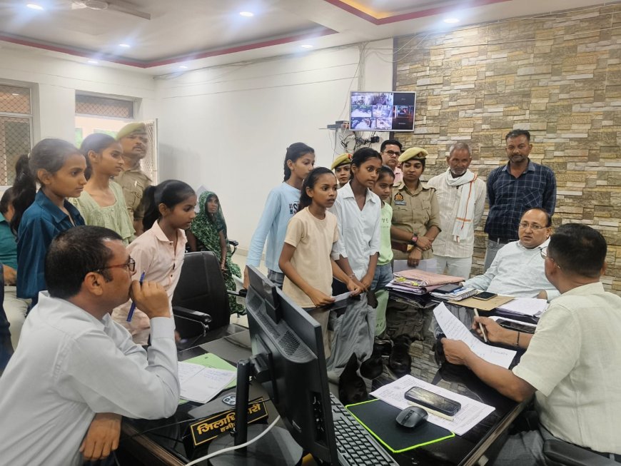 जिलाधिकारी ने जनसुनवाई कर सुनीं आमजन की समस्याएं, अधिकारियों को त्वरित निस्तारण के निर्देश